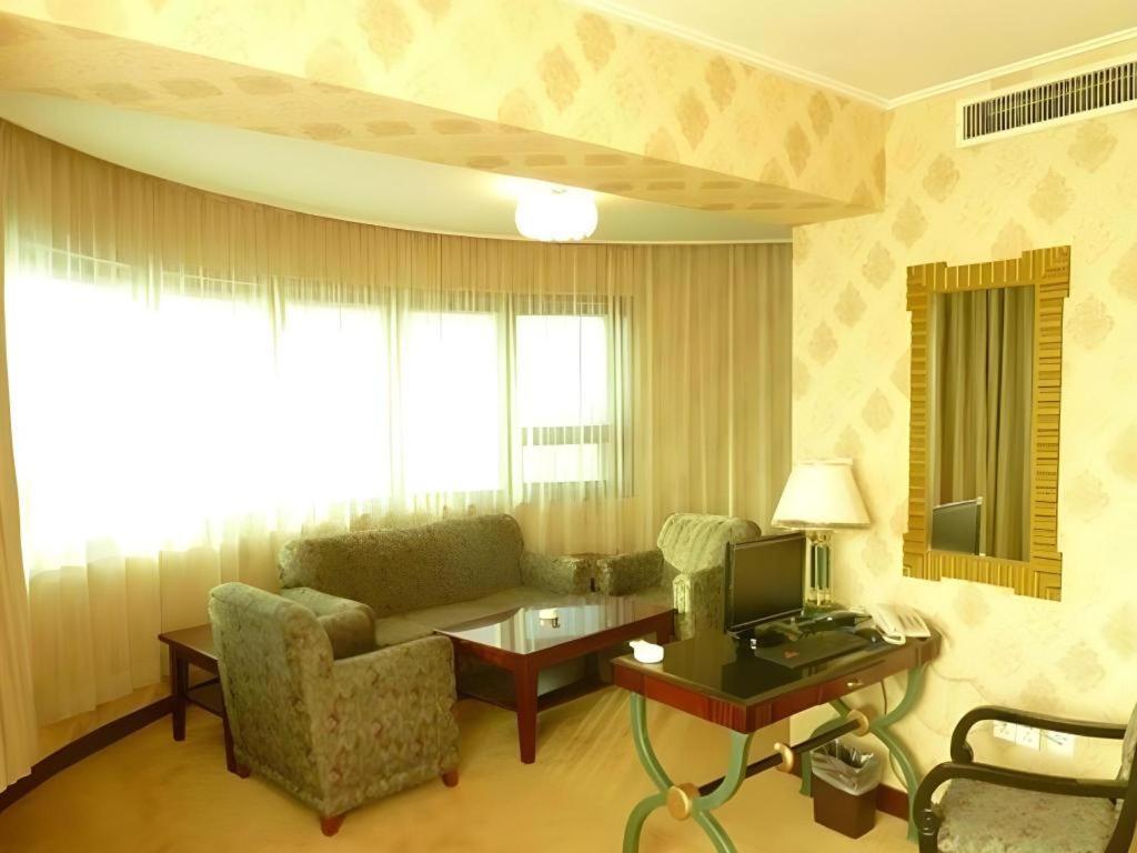 Heilongjiang Kunlun Hotel Harbin Exterior photo